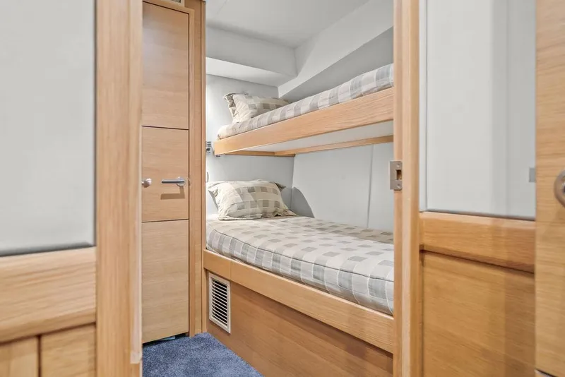 Slide: The Image of Hatteras 63 GT 2014 - 53