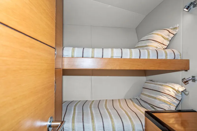 Slide: The Image of Hatteras 63 GT 2014 - 61