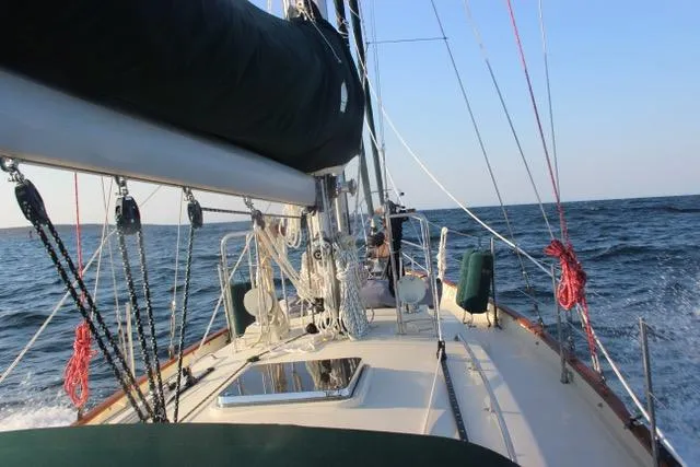 Slide: The Image of Sailing on a 2016 Alajuela 38 yacht in open sea, clear skies. - 9