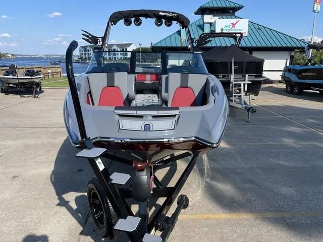 Slide: The Image of MasterCraft X24 2024 - 22