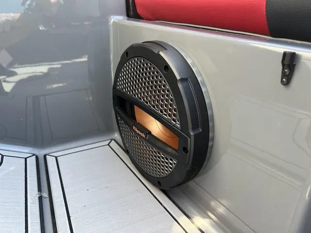 Slide: The Image of MasterCraft X24 2024 - 24