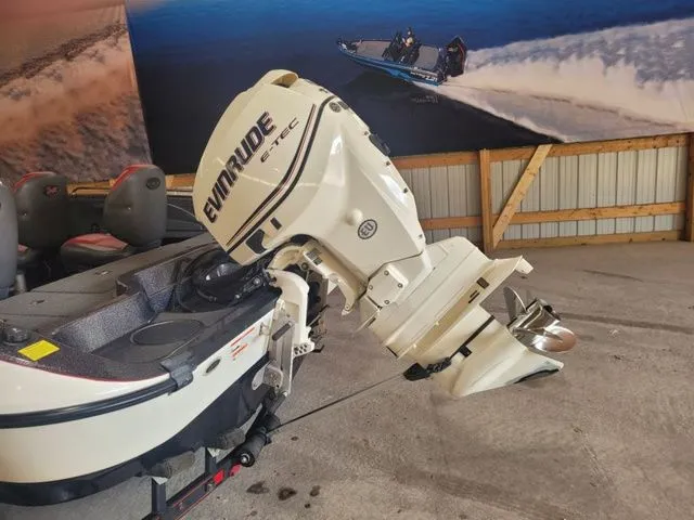 Slide: The Image of Ranger 1760 VS Angler 2012 - 14