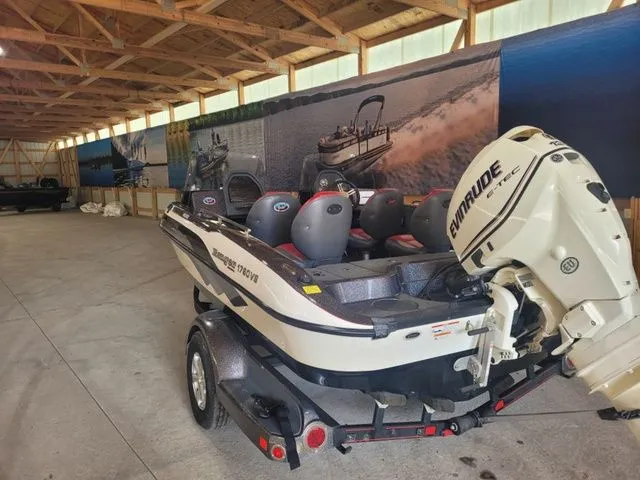 Slide: The Image of Ranger 1760 VS Angler 2012 - 15