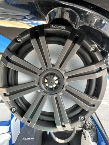 Slide: The Image of Tigé 22Ve 2009 - 10