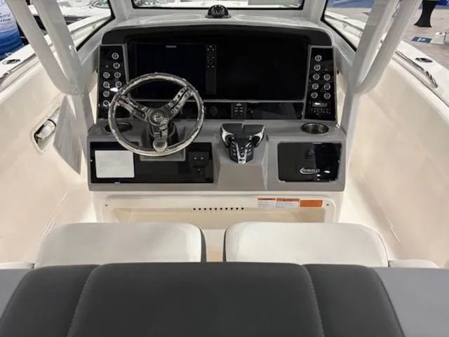 Slide: The Image of Robalo R270 Center Console 2024 - 3