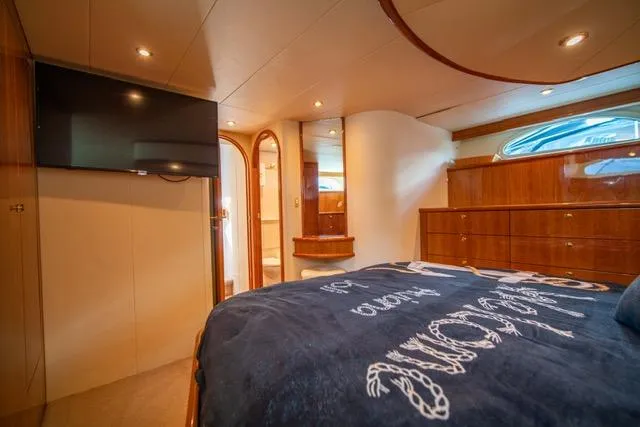 Slide: The Image of Neptunus 62 Flybridge 2005 - 52