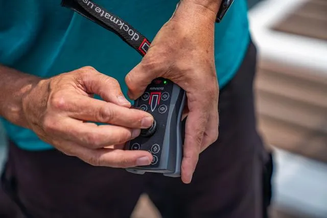 Slide: The Image of Neptunus 62 Flybridge 2005 - 60