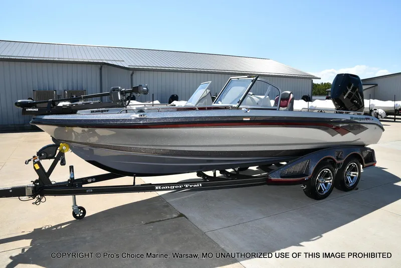 Slide: The Image of Ranger 621FS Pro Lowrance Equipped 2025 - 21