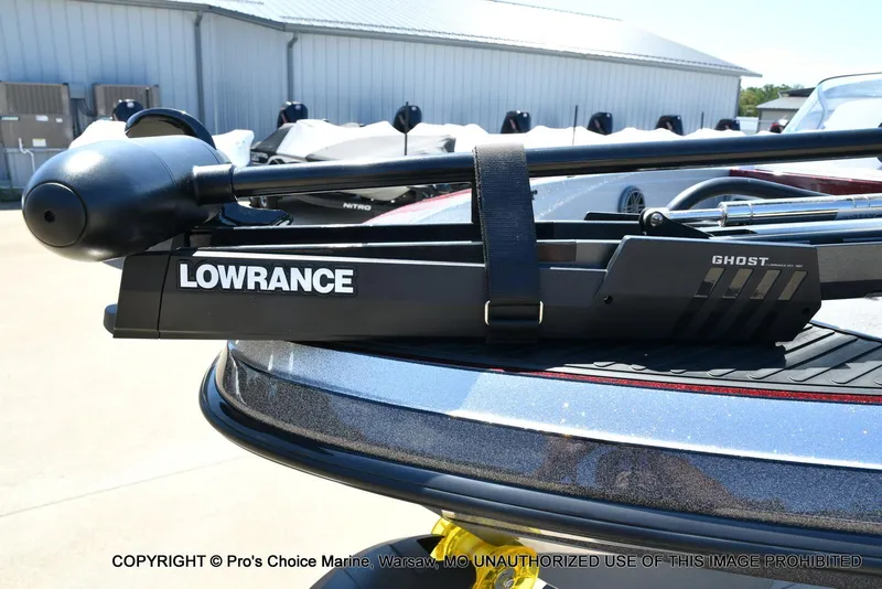 Slide: The Image of Ranger 621FS Pro Lowrance Equipped 2025 - 22