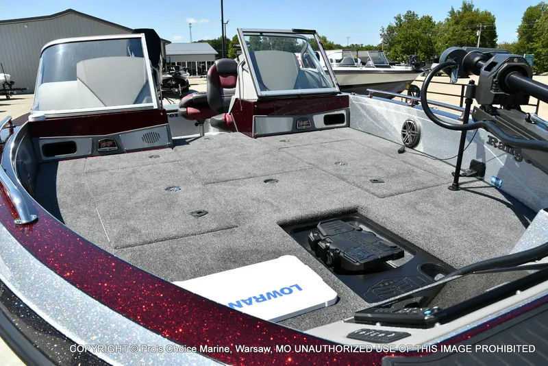 Slide: The Image of Ranger 621FS Pro Lowrance Equipped 2025 - 25