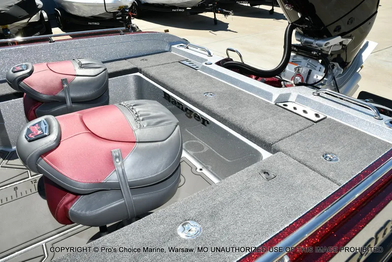 Slide: The Image of Ranger 621FS Pro Lowrance Equipped 2025 - 28