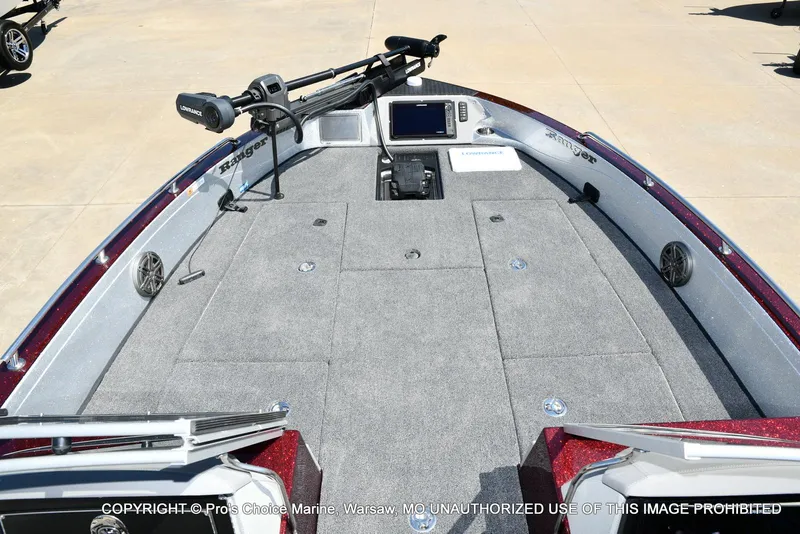 Slide: The Image of Ranger 621FS Pro Lowrance Equipped 2025 - 39