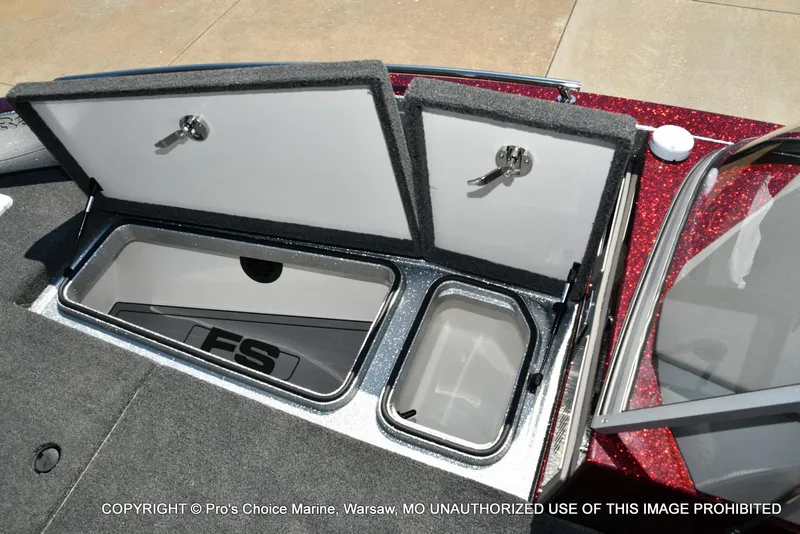 Slide: The Image of Ranger 621FS Pro Lowrance Equipped 2025 - 46