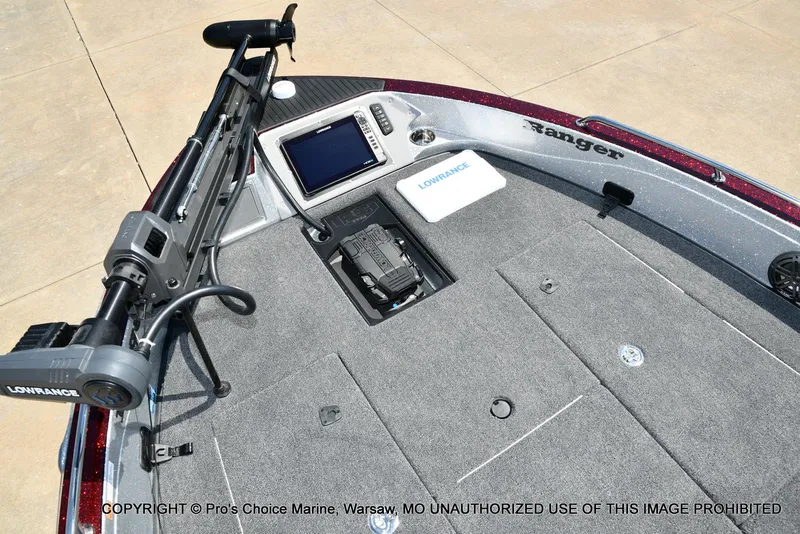 Slide: The Image of Ranger 621FS Pro Lowrance Equipped 2025 - 49