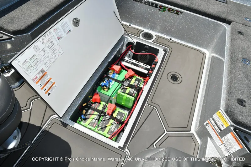 Slide: The Image of Ranger 621FS Pro Lowrance Equipped 2025 - 54