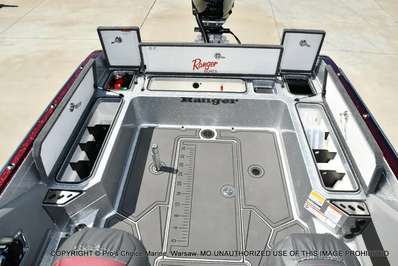 Slide: The Image of Ranger 621FS Pro Lowrance Equipped 2025 - 57