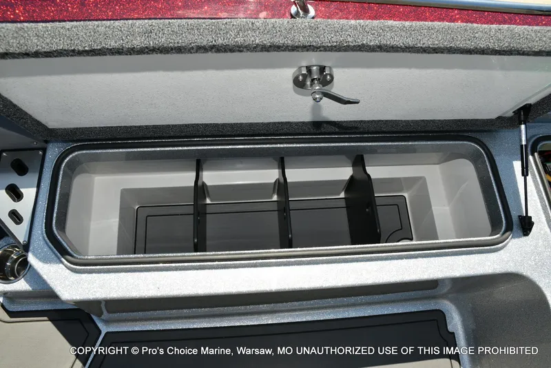 Slide: The Image of Ranger 621FS Pro Lowrance Equipped 2025 - 59