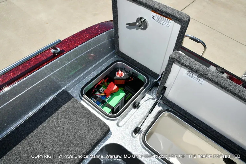 Slide: The Image of Ranger 621FS Pro Lowrance Equipped 2025 - 60