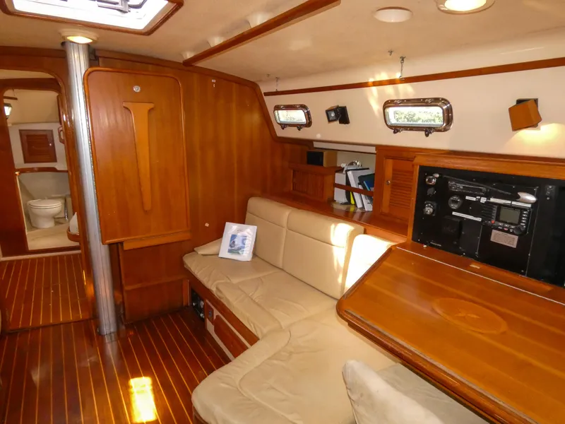 Slide: The Image of Main Salon Starboard - 16