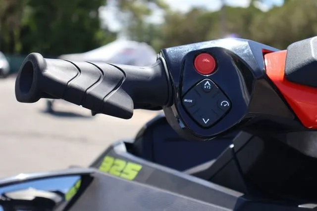 Slide: The Image of Sea-Doo PWC RXT X 325 AUD GY IBR 24 2024 - 13