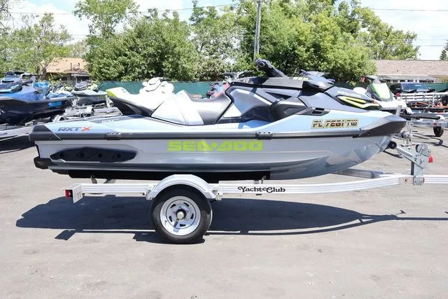 Slide: The Image of Sea-Doo PWC RXT X 325 AUD GY IBR 24 2024 - 6