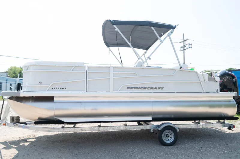 Slide: The Image of Princecraft Vectra 21 RL - 3