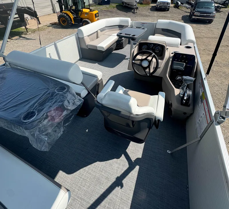 Slide: The Image of Princecraft Vectra 21 RL - 9