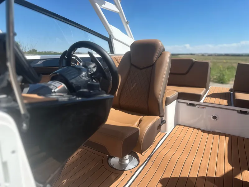 Slide: The Image of 2025 YAMAHA 222SD - 10