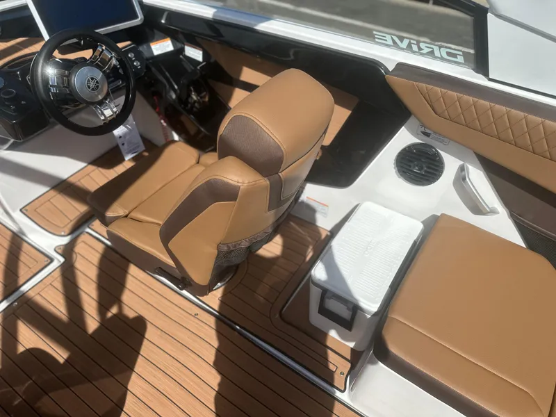 Slide: The Image of 2025 YAMAHA 222SD - 14