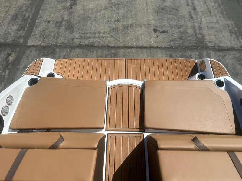 Slide: The Image of 2025 YAMAHA 222SD - 16