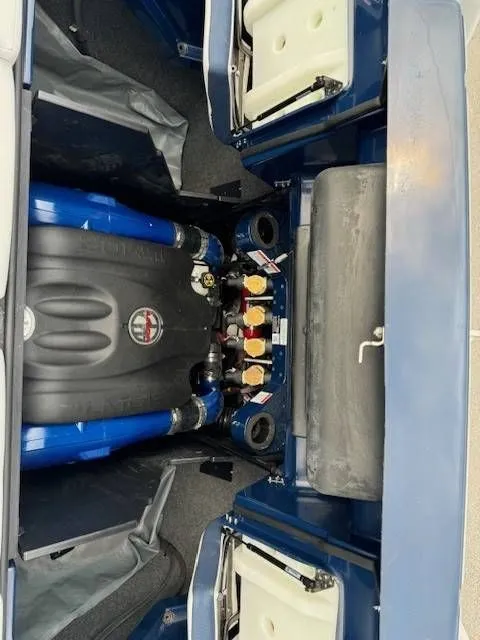 Slide: The Image of MasterCraft X26 2020 - 14