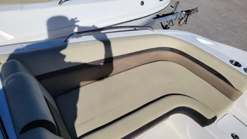 Slide: The Image of Shadow on beige seating of 2020 Hurricane SD 217 PROJECT boat. - 12