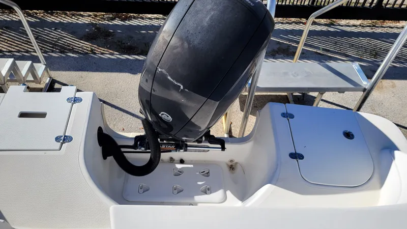 Slide: The Image of 2020 Hurricane SD 217 PROJECT boat engine and deck view. - 21