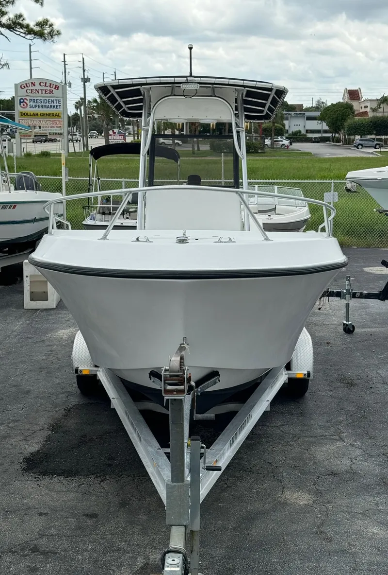 Slide: The Image of Mako 252 Center Console 1999 - 2