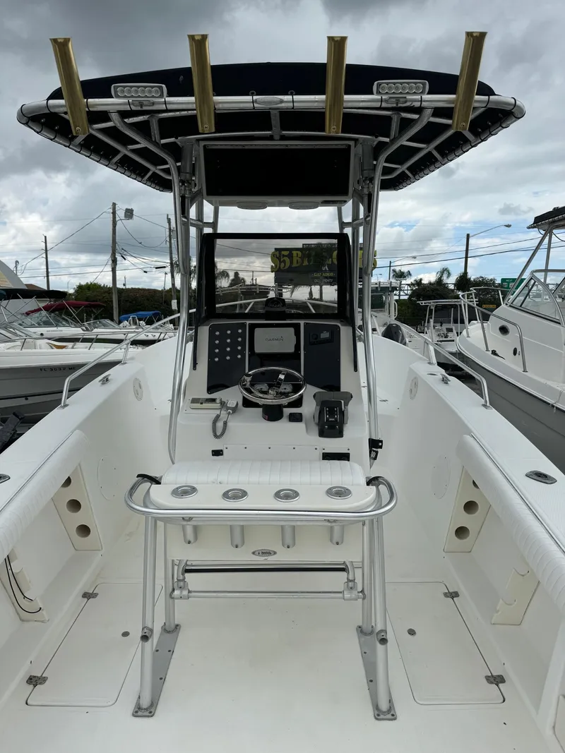 Slide: The Image of Mako 252 Center Console 1999 - 4