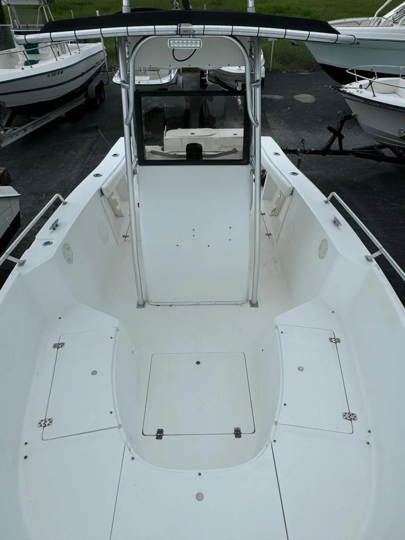 Slide: The Image of Mako 252 Center Console 1999 - 6