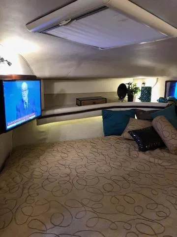 Slide: The Image of Sea Ray 440 Sundancer 1995 - 4