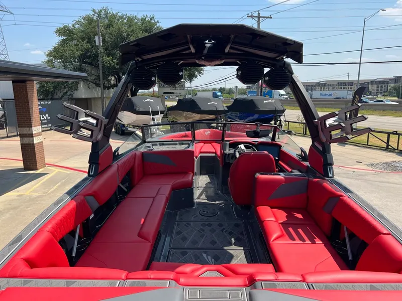 Slide: The Image of Tigé Z5 2025 - 10