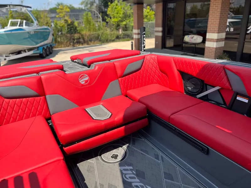 Slide: The Image of Tigé Z5 2025 - 16