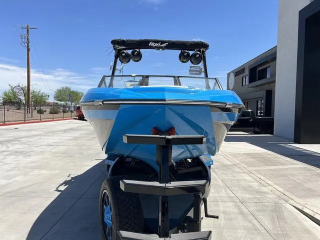 Slide: The Image of Tigé 23ZX 2020 - 3