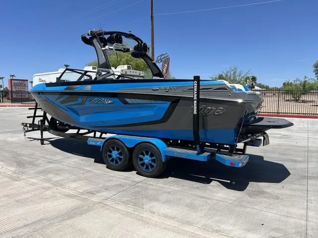 Slide: The Image of Tigé 23ZX 2020 - 6