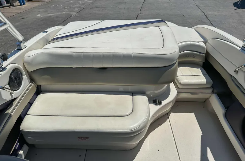 Slide: The Image of Sea Ray 220 Select 2006 - 17