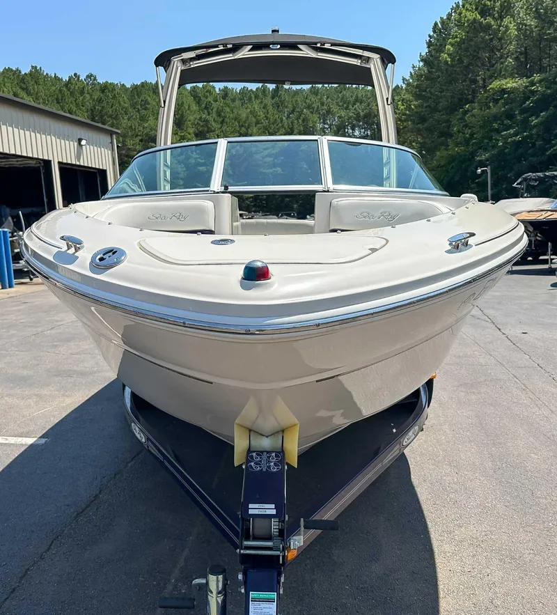 Slide: The Image of Sea Ray 220 Select 2006 - 4
