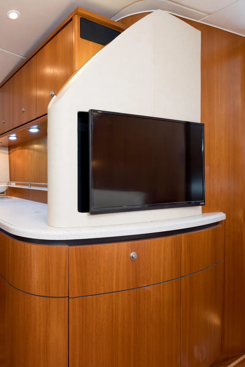 Slide: The Image of Tiara 4300 Sovran 2007 - 32