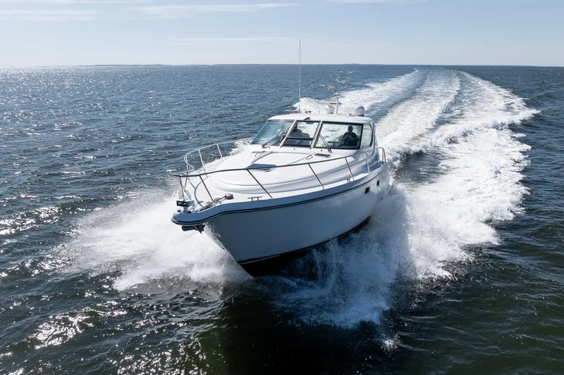 Slide: The Image of Tiara 4300 Sovran 2007 - 8