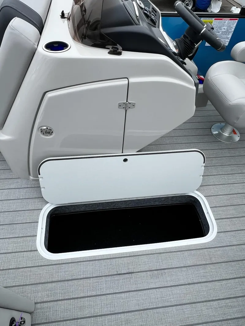 Slide: The Image of Sylvan L3 DLZ Tritoon 2025 - 11