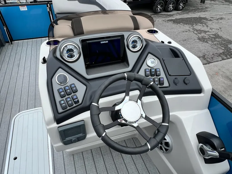 Slide: The Image of Sylvan L3 DLZ Tritoon 2025 - 17