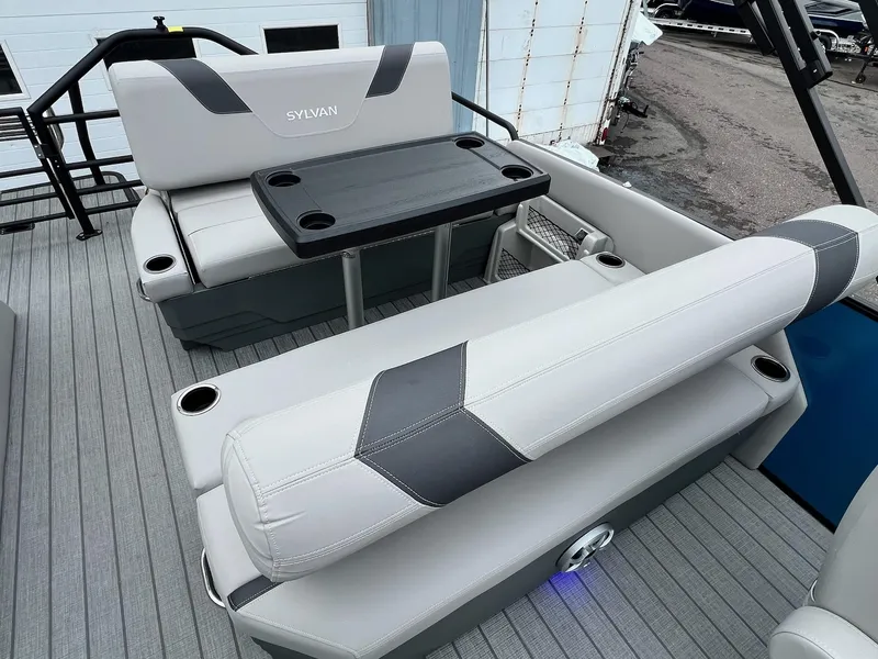 Slide: The Image of Sylvan L3 DLZ Tritoon 2025 - 30