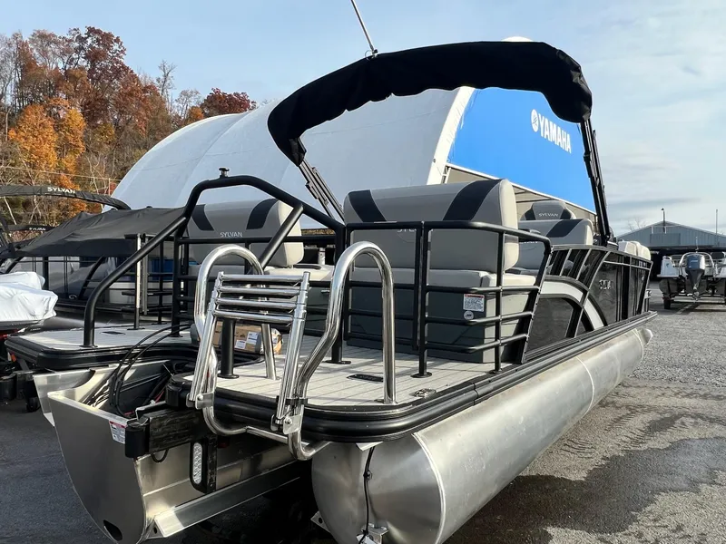 Slide: The Image of Sylvan L3 RLZ Tritoon 2025 - 14