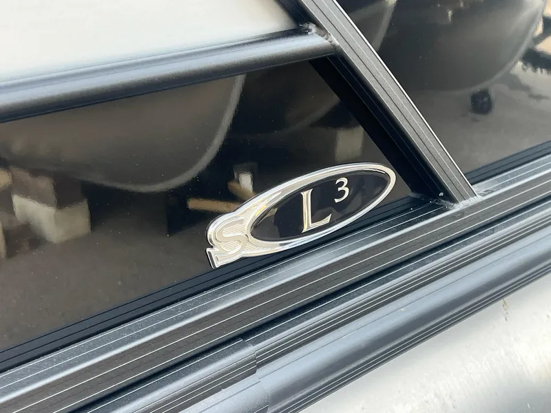 Slide: The Image of Sylvan L3 RLZ Tritoon 2025 - 16